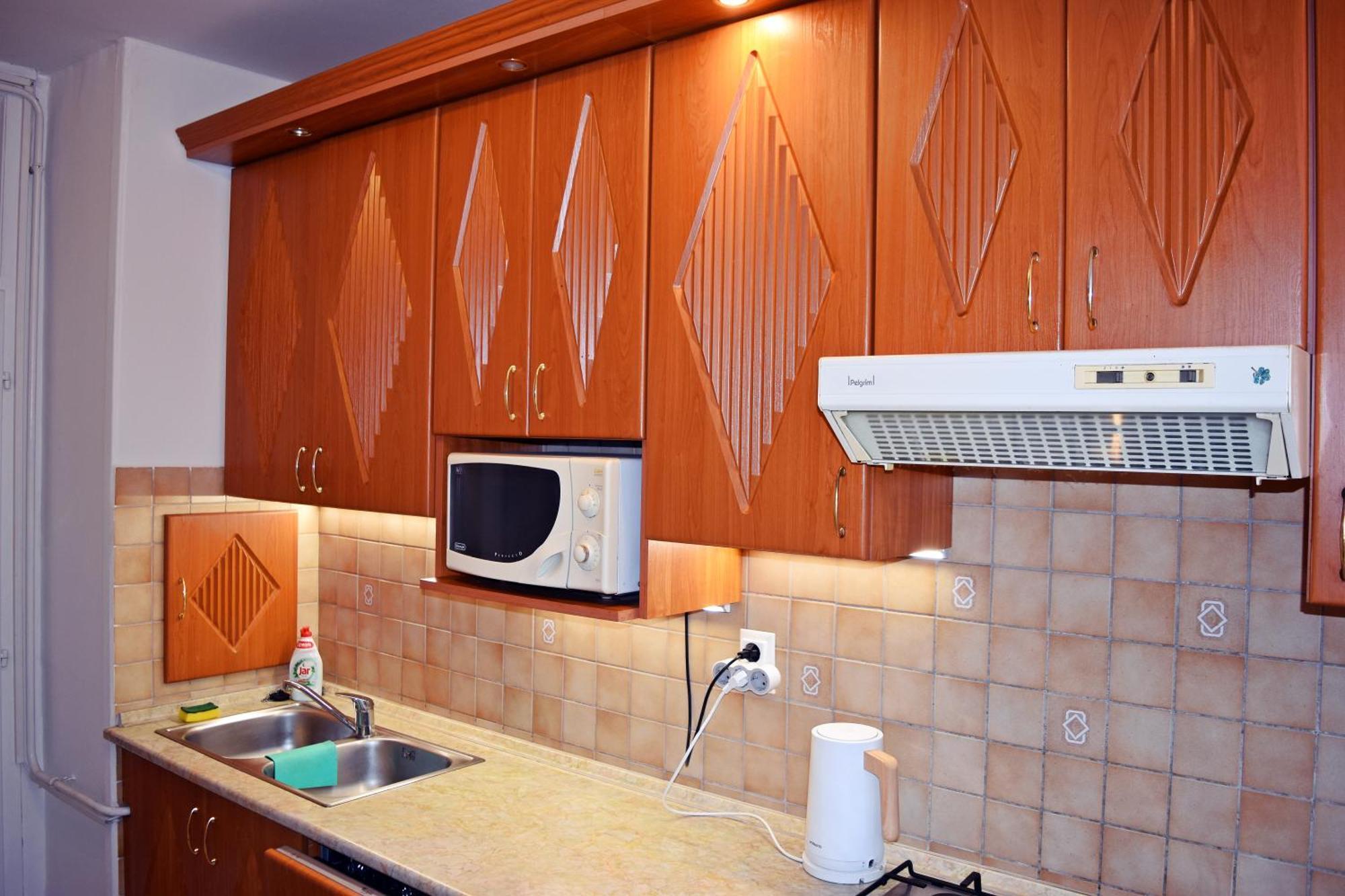 Belvarosi Classic Apartman 85 Square Meters Szombathely Exterior foto